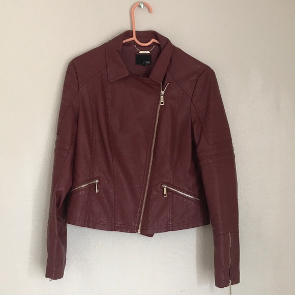 Red motorcycle jacket. - Picture 1 of 4